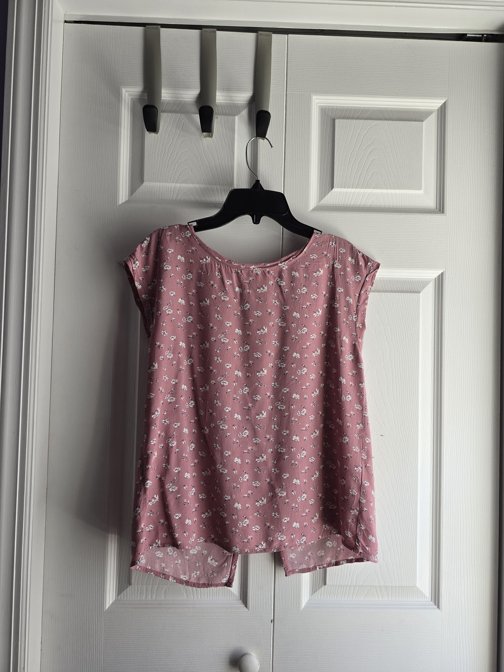 Abercrombie & Fitch Cap-Sleeve Floral Blouse in Dusty Pink Size XS